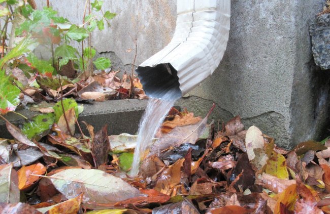 Cunningham Contracting, Inc., installed aluminum downspouts in the Greater Annapolis Area