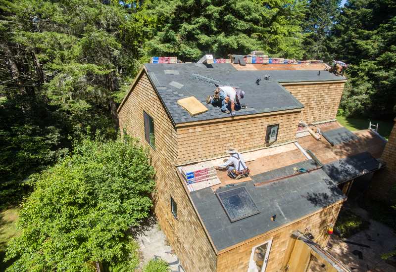 Professional roofing window and gutter installation services in Owing Mills, MD